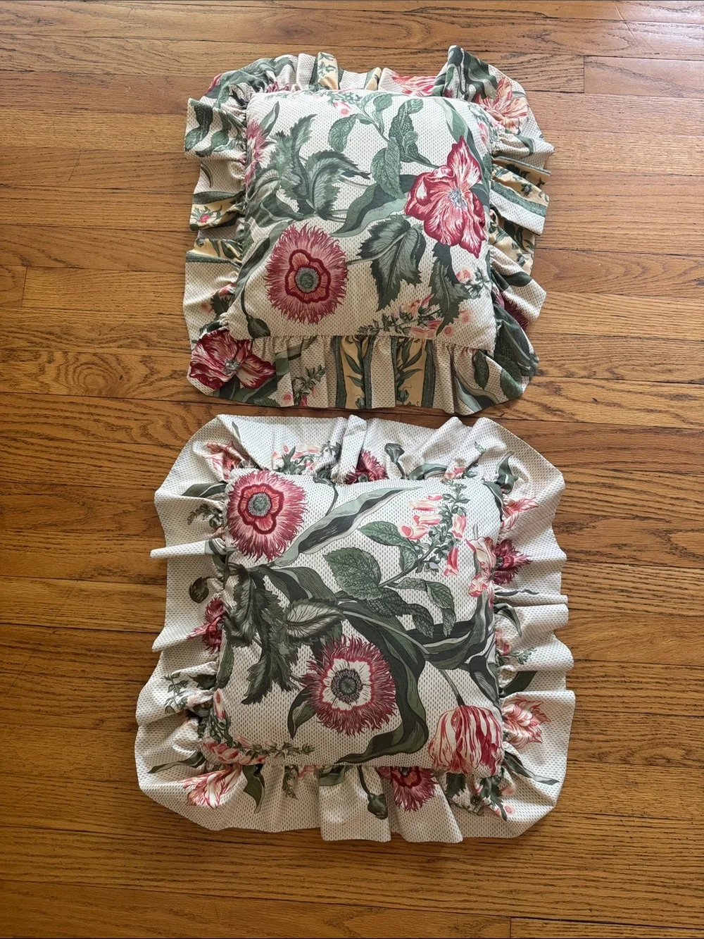 Set of 2 Floral Decorative Throw Pillows Pink Green Cream Vintage Style